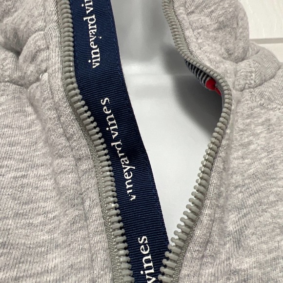 Vineyard Vines Pullover size XL kids or 18 boys or size M adult - Picture 2 of 7